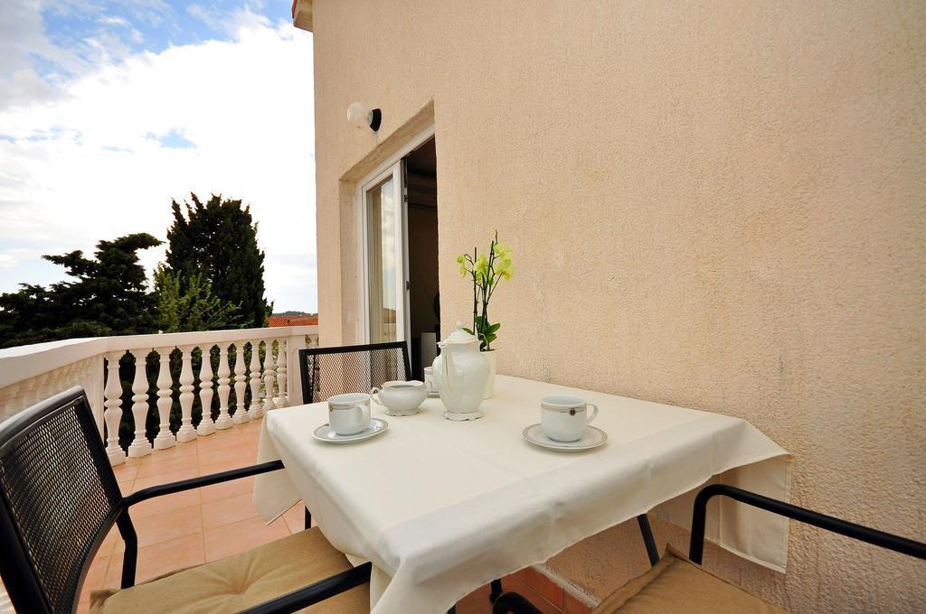 Apartments Toni Vodice Luaran gambar
