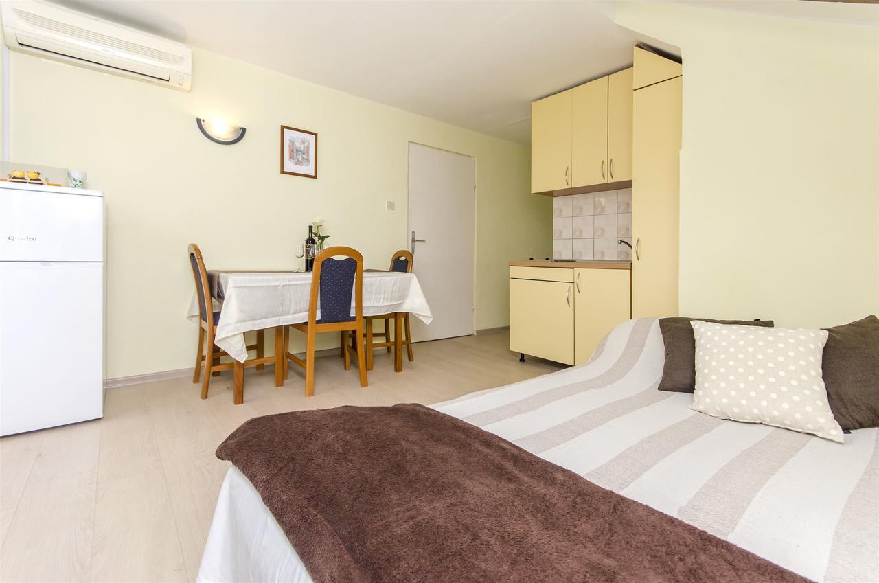 Apartments Toni Vodice Luaran gambar