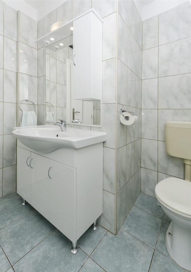 Apartments Toni Vodice Luaran gambar