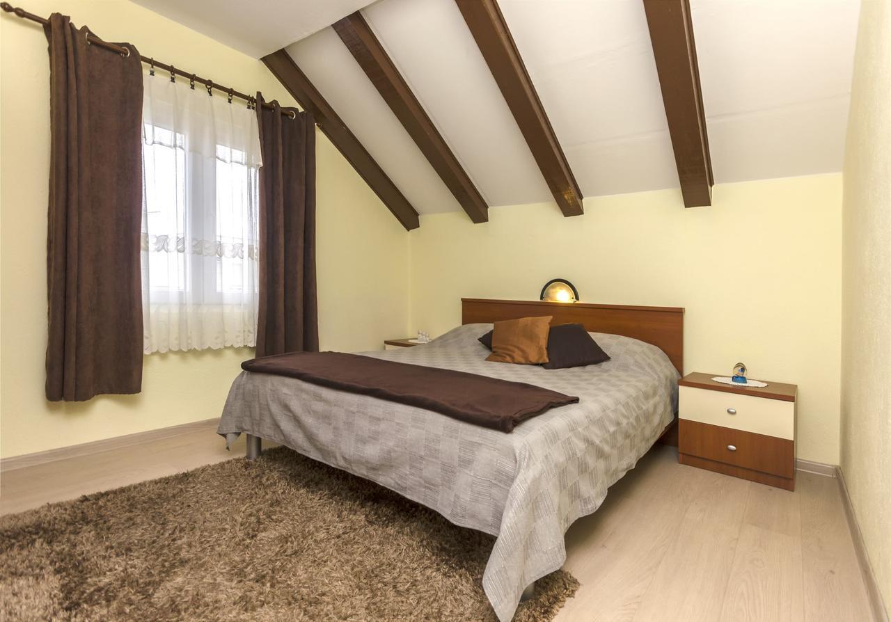 Apartments Toni Vodice Luaran gambar