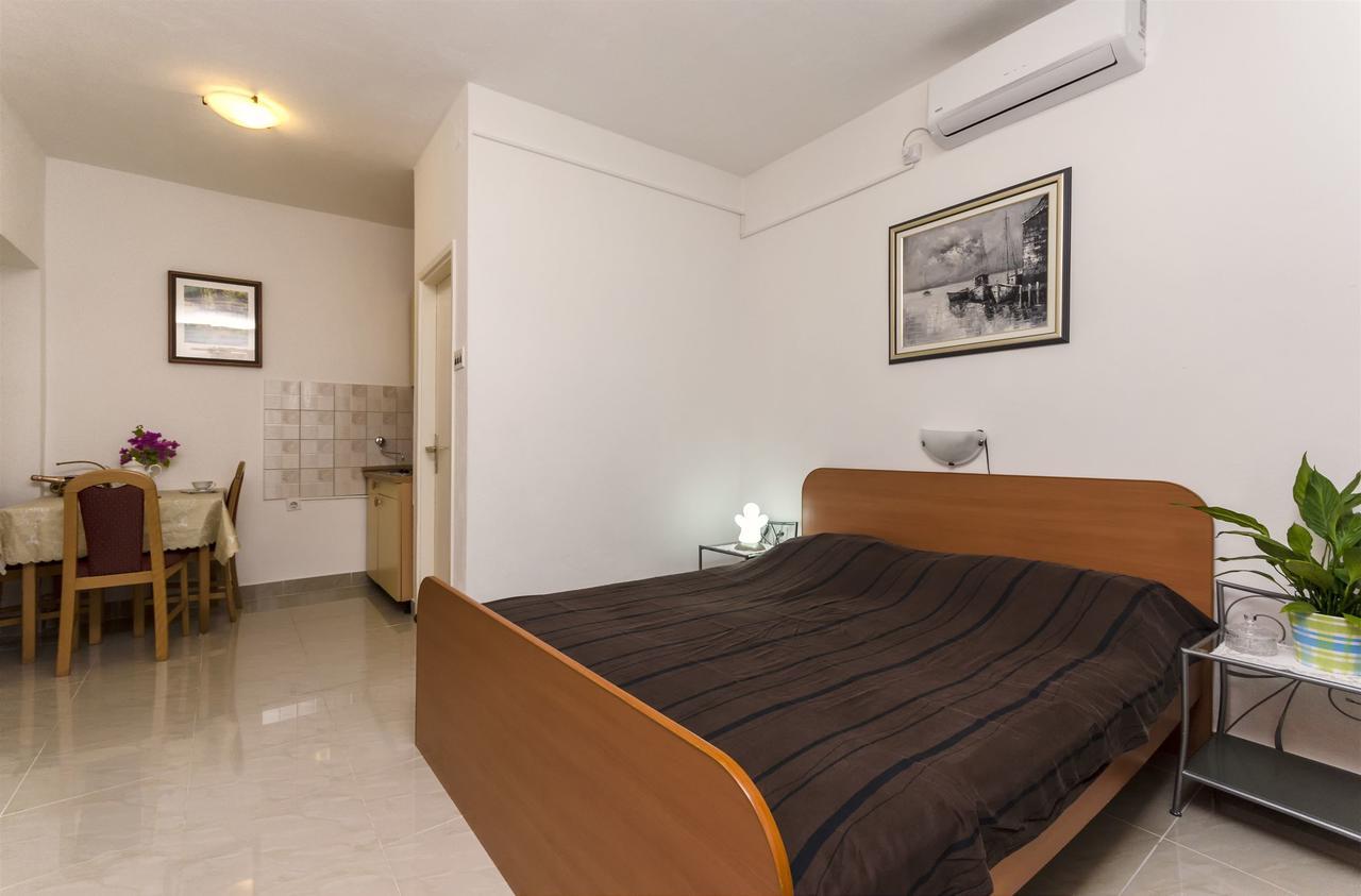 Apartments Toni Vodice Luaran gambar