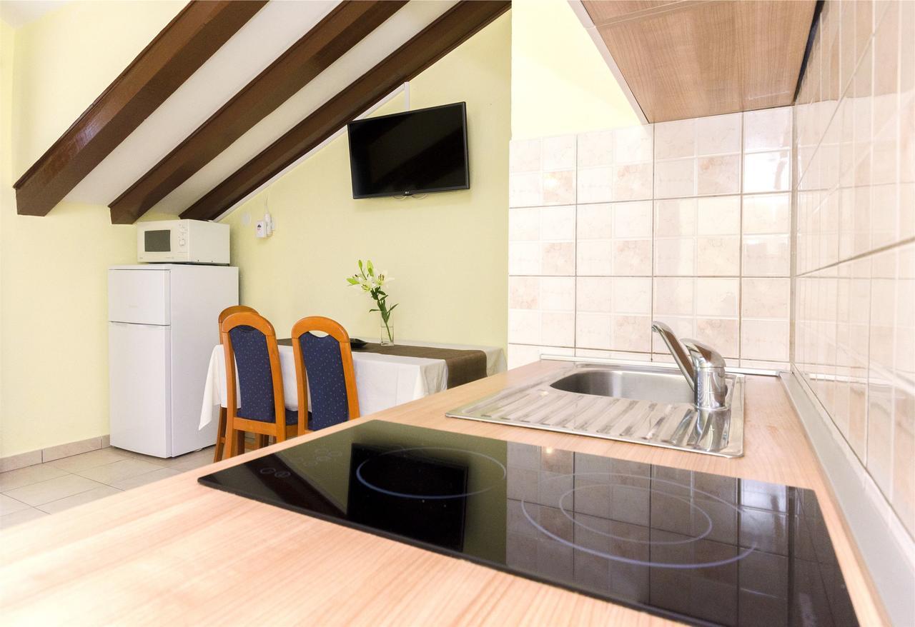 Apartments Toni Vodice Luaran gambar